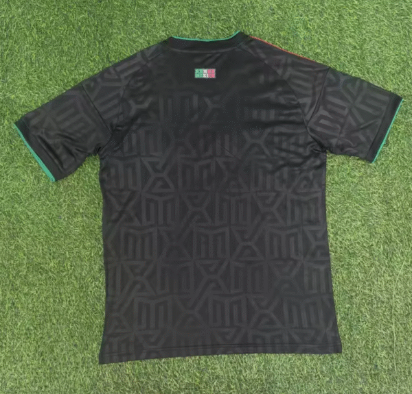 25-26 Mexico away - Image 3