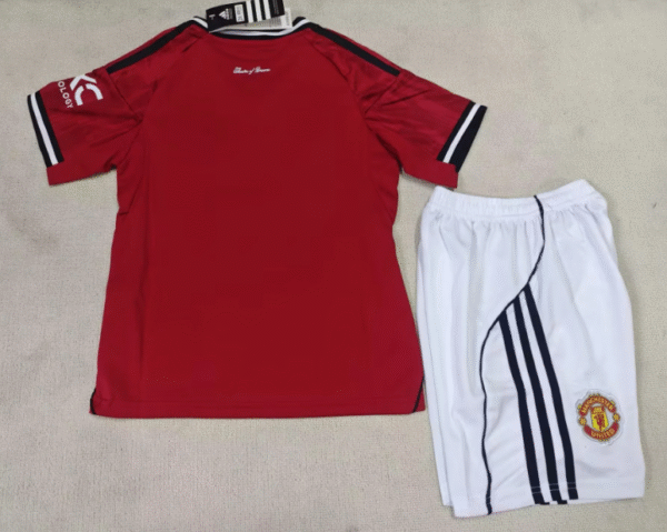 25-26 Manchester United home - Image 2