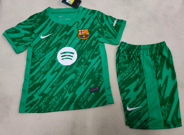 24-25 Barcelona Green Goalkeeper