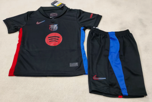 24-25 Barcelona away