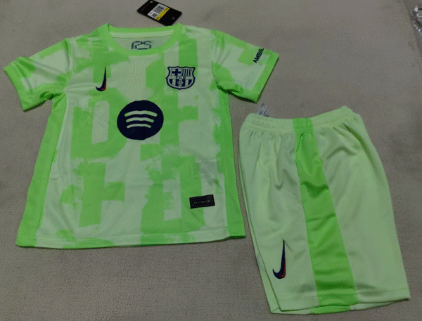 24-25 Barcelona 2nd Away