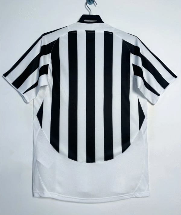 2003-04 Juventus home - Image 3