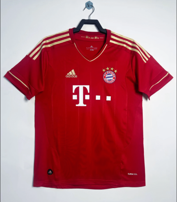 2012-13 Bayern home - Image 2