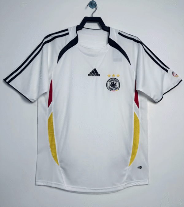 2006 Germany home - Image 3