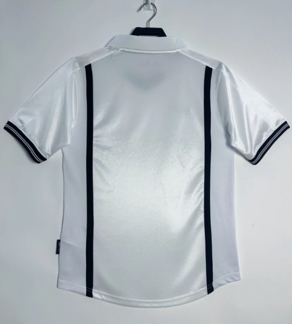 2000/01 Valencia home - Image 2