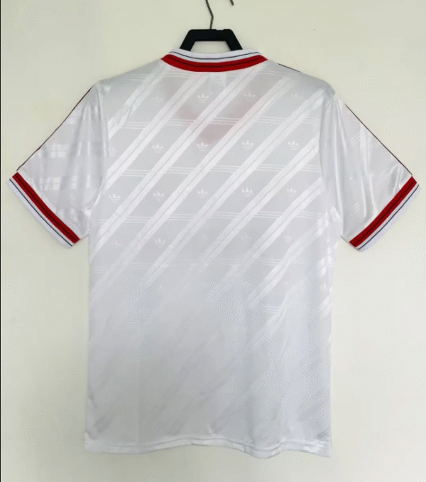 1986/88 Manchester United away - Image 2