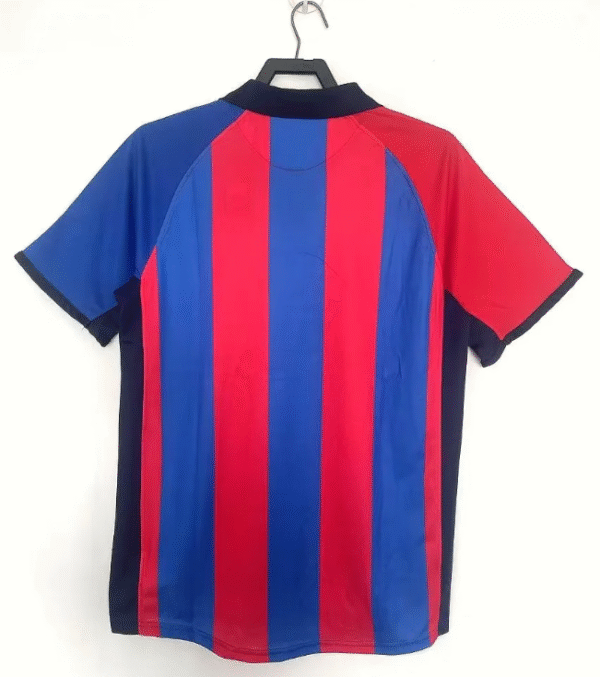 2001/02 Barcelona home - Image 2