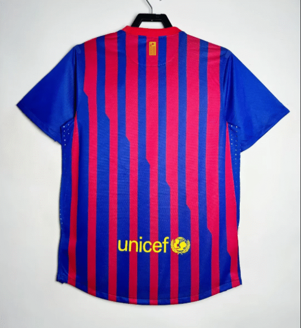 2011/12 Barcelona home - Image 2