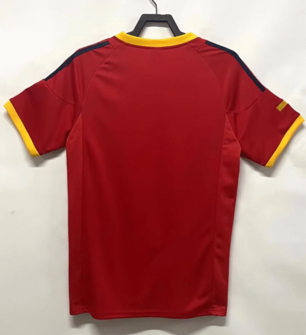 2002 Spain home - Image 2