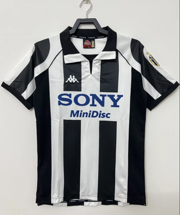 97-98 Juventus home