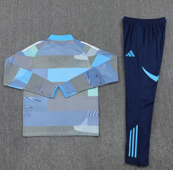 2526 Real Madrid light blue - Image 2