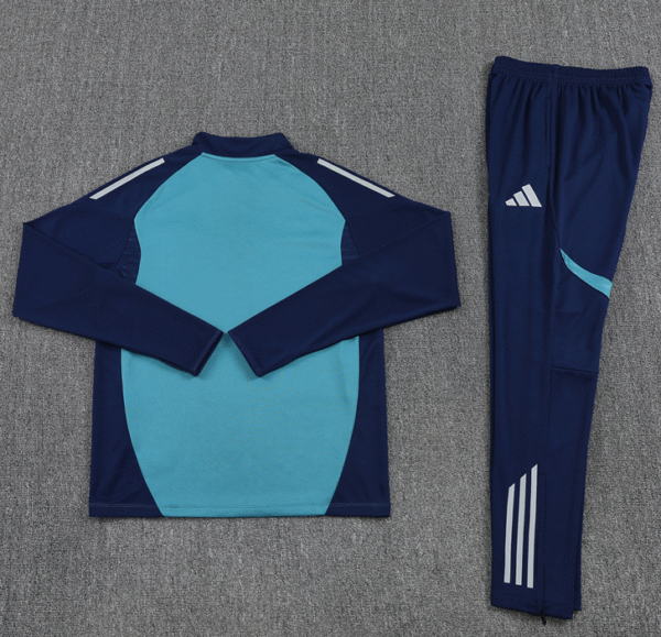 2526 Arsenal Green - Image 2