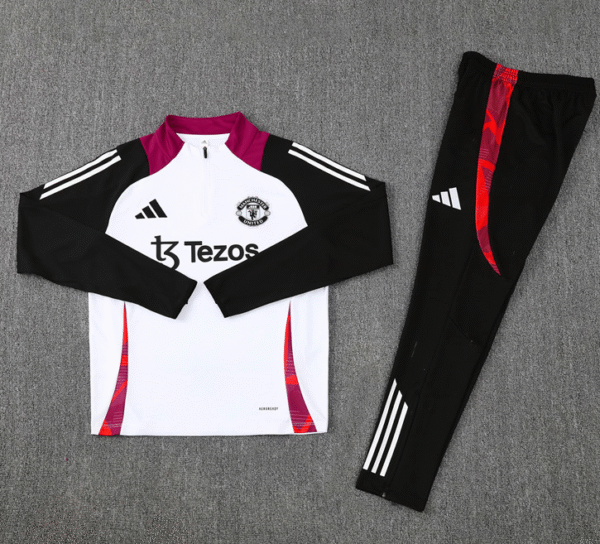 2425 Manchester United White