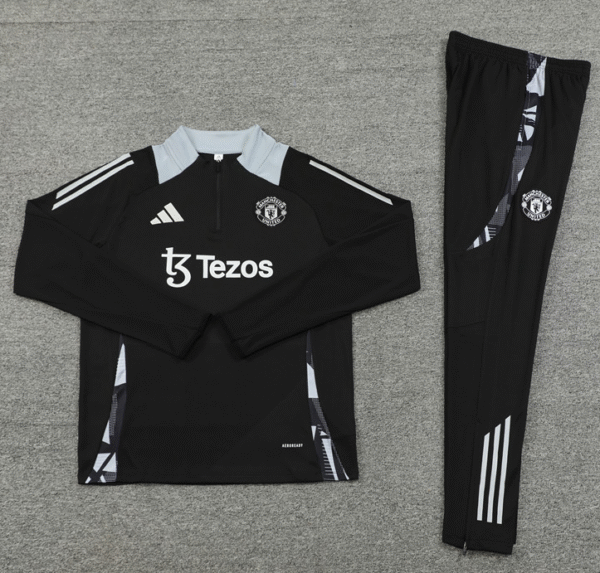 2425 Manchester United Black