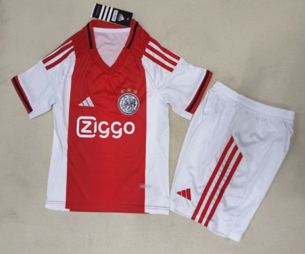 25-26 Ajax home