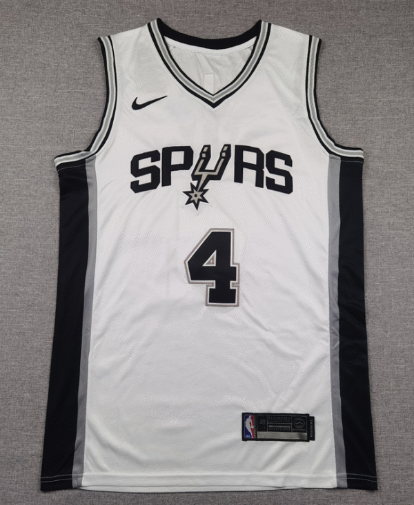 Spurs 4 White