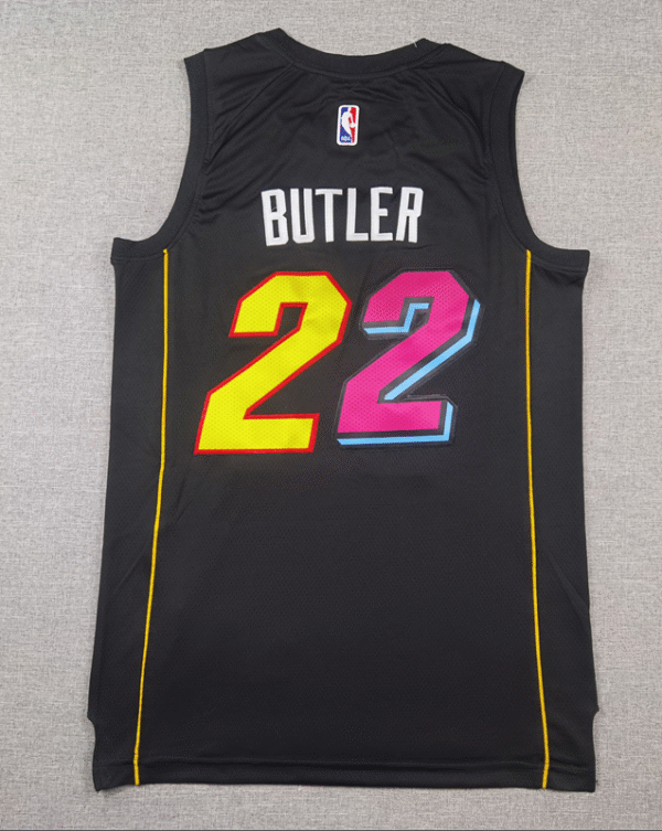Heat 22 Black City Edition