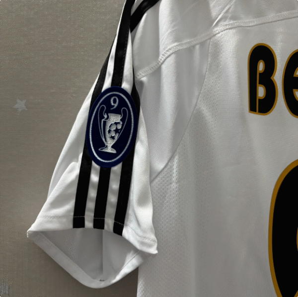 03-04 Real Madrid home Beckham Zidane Ronaldo Raul short-sleeved classic retro jersey - Image 2