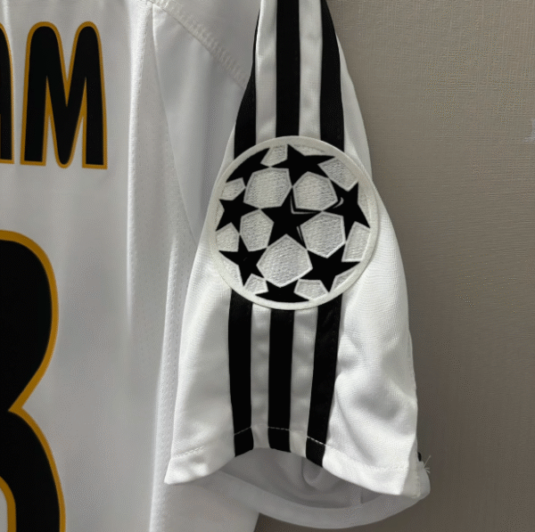 03-04 Real Madrid home Beckham Zidane Ronaldo Raul short-sleeved classic retro jersey - Image 3