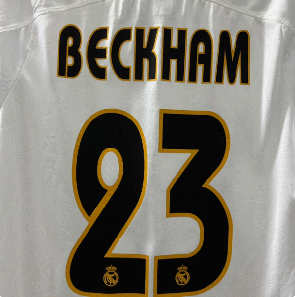 03-04 Real Madrid home Beckham Zidane Ronaldo Raul short-sleeved classic retro jersey - Image 4