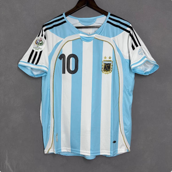 2006 Argentina home No. 19 Messi No. 10 Riquelme football uniform retro short-sleeved jersey - Image 5