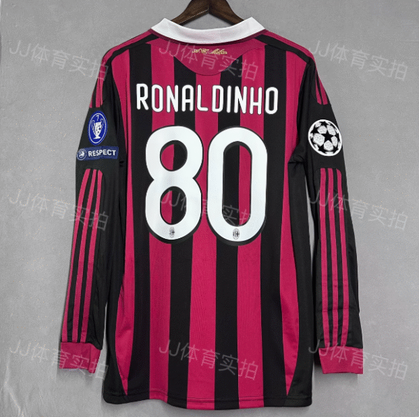 09-10AC Milan home football jersey Kaka No. 22 Beckham No. 32 long-sleeved retro jersey