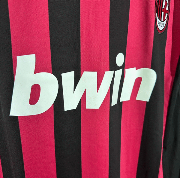 09-10AC Milan home football jersey Kaka No. 22 Beckham No. 32 long-sleeved retro jersey - Image 3