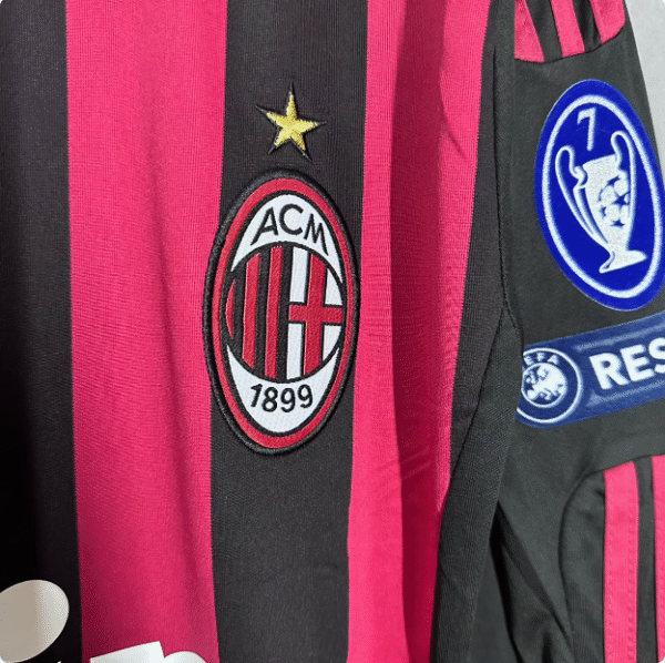 09-10AC Milan home football jersey Kaka No. 22 Beckham No. 32 long-sleeved retro jersey - Image 4