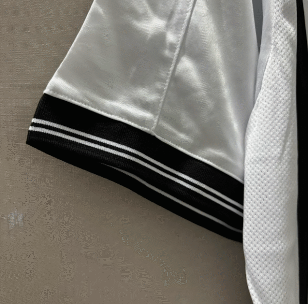 00-01 season Valencia home retro jersey No. 21 Aimar white football uniform - Image 3