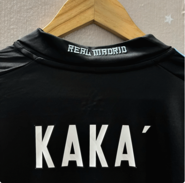 09-10 Real Madrid away black short-sleeved No. 7 Raul No. 8 Kaka Marcelo No. 9 Ronaldo retro jersey - Image 3