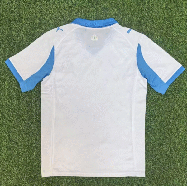 2526 Marseille Home - Image 2