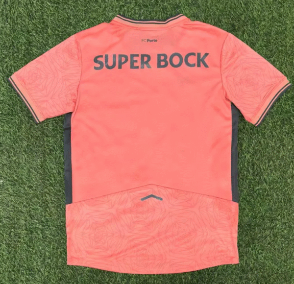 2526 Porto away - Image 2