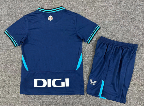 2526 Children Bilbao away - Image 2