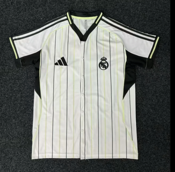 2526 Real Madrid Oliver