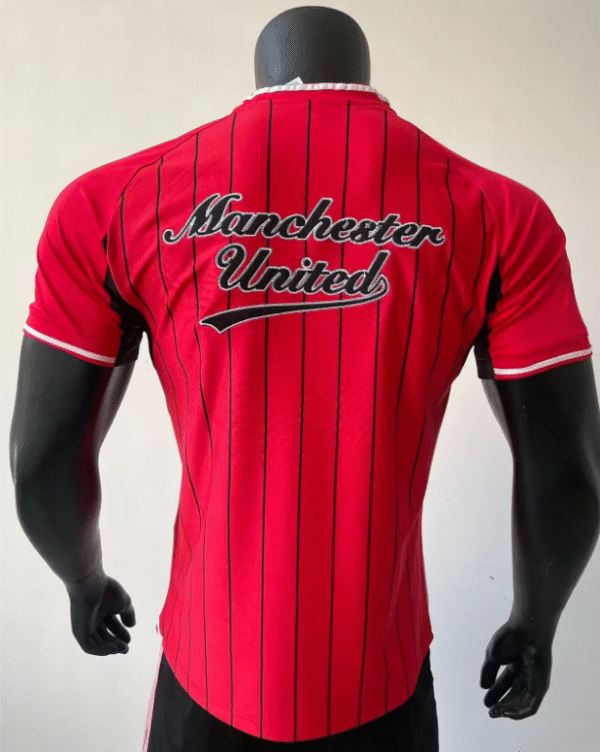 2526 Manchester United Baseball Jersey - Image 2