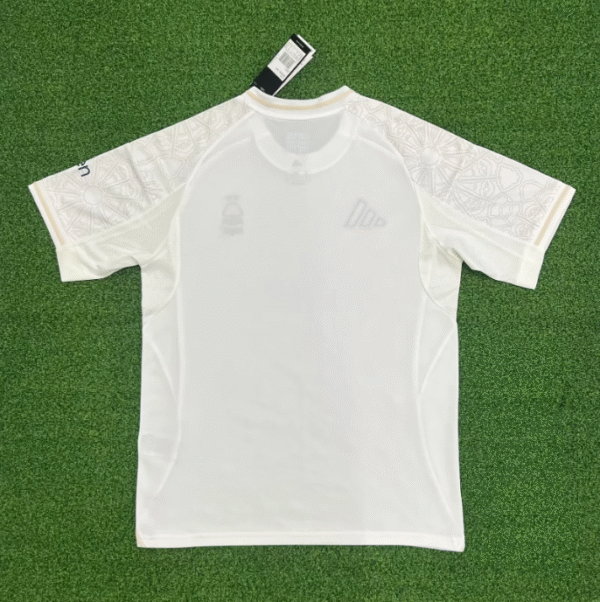 2526 Nottingham away - Image 2
