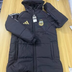 Argentina's three-sided cotton coat