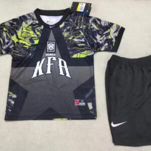 26-27 South Korean goalkeeper